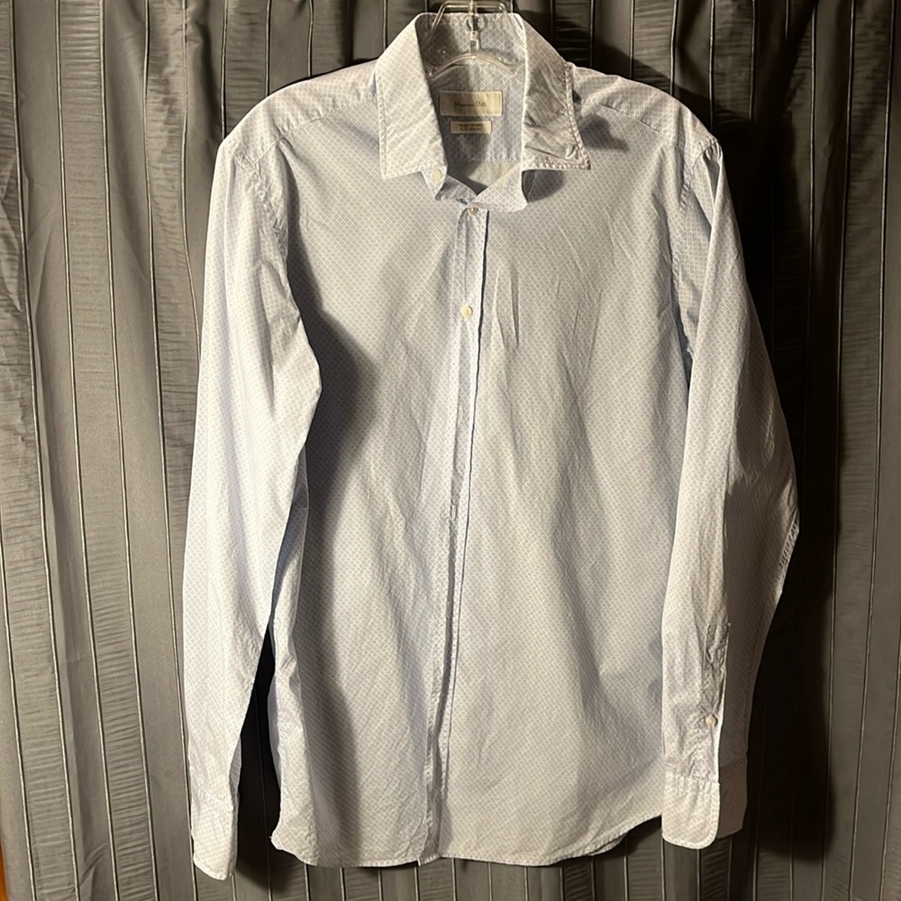Massimo Dutti button down dress shirt, Size 15.5
